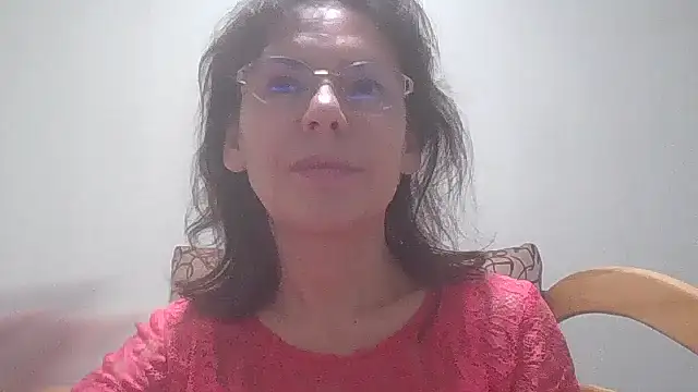 HollyJewel online show from 12-17-24, 06:31