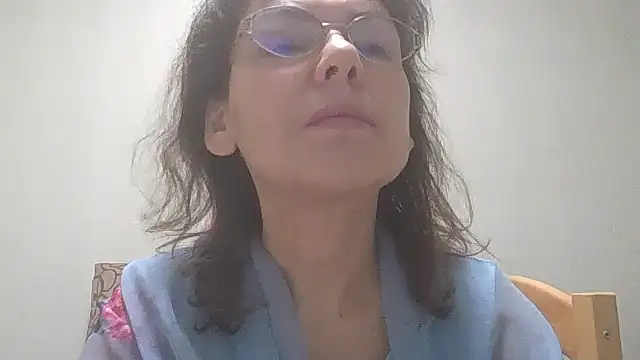 HollyJewel online show from 12-23-24, 05:32