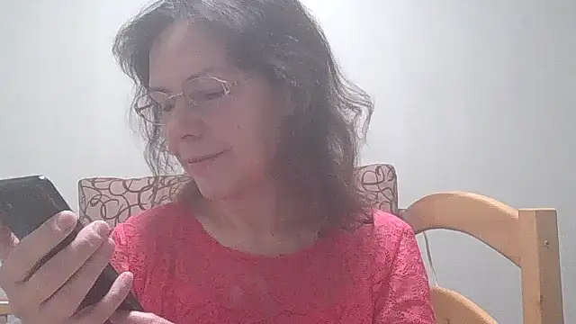 HollyJewel online show from 02-14-25, 04:31