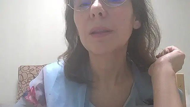 HollyJewel online show from 02-20-25, 07:52