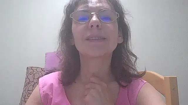 HollyJewel online show from 02-25-25, 06:20