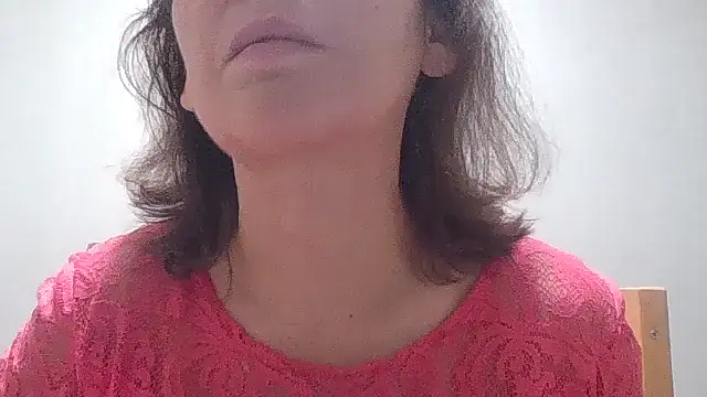 HollyJewel online show from 10-21-25, 04:19