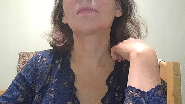 HollyJewel online show from 10-27-25, 05:06