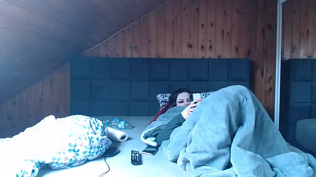 BoeseMoni1998 online show from 02-14-25, 12:57