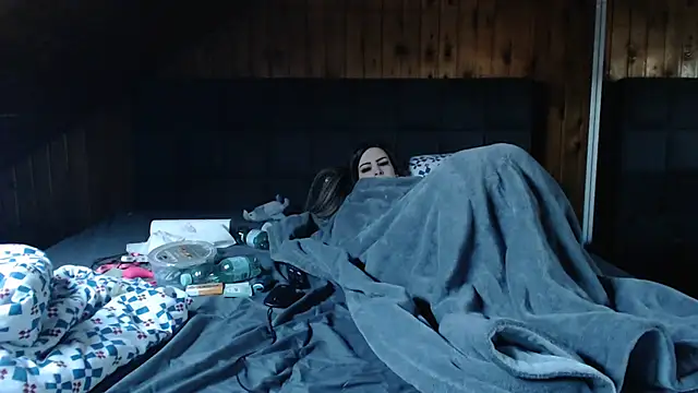 BoeseMoni1998 online show from 03-21-25, 04:18