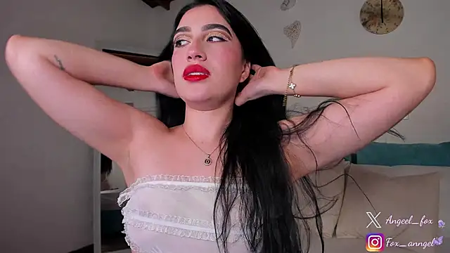 Snapshot of angeel_fox chatting on 12-04-24, 05:27 angeel fox online show from 12-04-24, 05:27