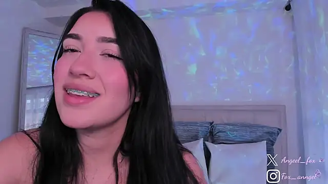 Snapshot of angeel_fox chatting on 12-05-24, 09:50 angeel fox online show from 12-05-24, 09:50