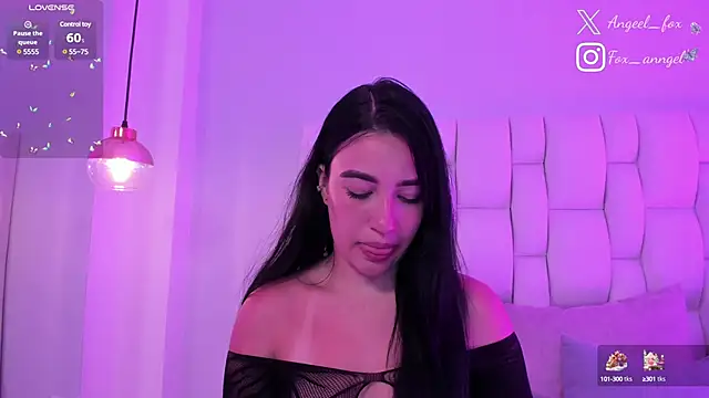 Snapshot of angeel_fox chatting on 12-17-24, 06:24 angeel fox online show from 12-17-24, 06:24