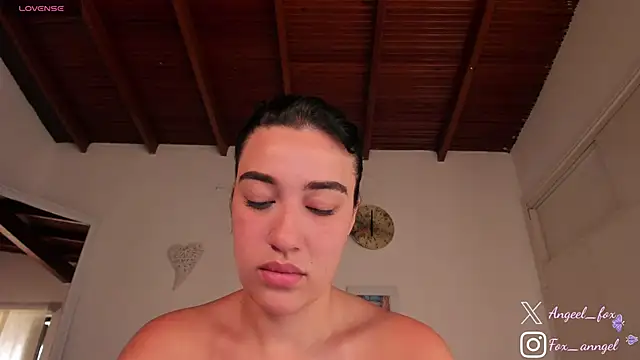 Snapshot of angeel_fox chatting on 12-29-24, 03:57 angeel fox online show from 12-29-24, 03:57