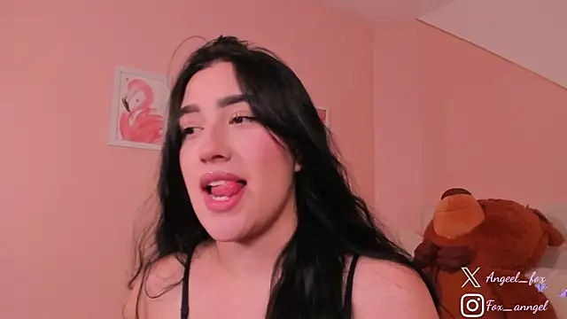 Snapshot of angeel_fox chatting on 10-07-25, 02:53 angeel fox online show from 10-07-25, 02:53