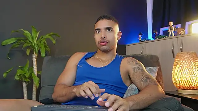 Snapshot of LincomAmith chatting on 02-07-26, 03:43 LincomAmith online show from 02-07-26, 03:43