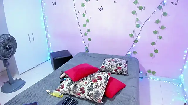 ambersmitx online show from 02-15-25, 02:55