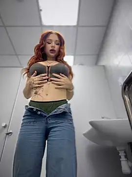 Snapshot of KarinHorny chatting on 12-04-24, 07:06 KarinHorny online show from 12-04-24, 07:06