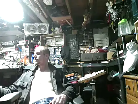 mrwinsalot88 online show from 10-13-25, 09:31