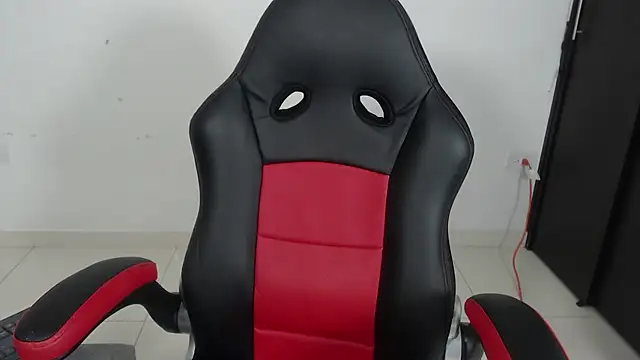 Snapshot of evelin_999_ chatting on 02-01-25, 09:29 evelin 999  online show from 02-01-25, 09:29