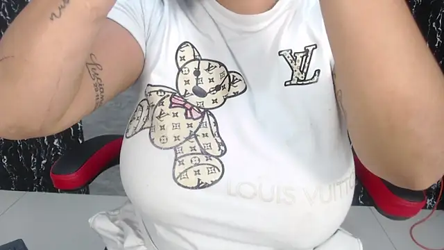 Snapshot of evelin_999_ chatting on 03-09-25, 03:05 evelin 999  online show from 03-09-25, 03:05