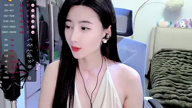 Snapshot of FeiFei-babe chatting on 01-21-25, 05:20 FeiFei-babe online show from 01-21-25, 05:20