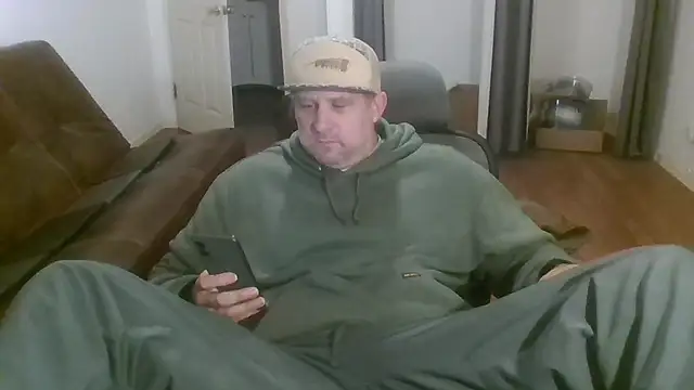 poundyouout69 online show from 01-06-26, 03:32