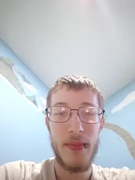 Snapshot of redandwolf chatting on 09-23-25, 10:02 redandwolf online show from 09-23-25, 10:02