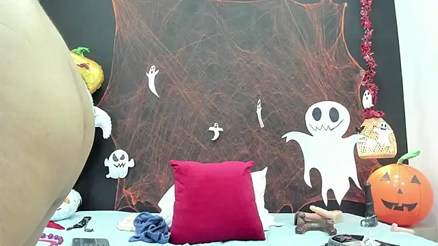 Snapshot of Luna_smit08 chatting on 10-27-25, 08:13 Luna smit08 online show from 10-27-25, 08:13