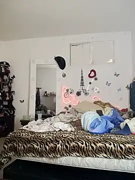 brigitht online show from 01-11-26, 01:49