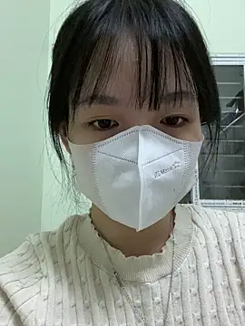 Snapshot of minmin2kk5 chatting on 02-19-25, 12:57 minmin2kk5 online show from 02-19-25, 12:57