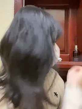 Snapshot of minmin2kk5 chatting on 03-02-25, 02:32 minmin2kk5 online show from 03-02-25, 02:32