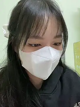 Snapshot of minmin2kk5 chatting on 03-10-25, 01:12 minmin2kk5 online show from 03-10-25, 01:12