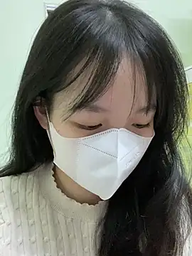 Snapshot of minmin2kk5 chatting on 03-16-25, 12:45 minmin2kk5 online show from 03-16-25, 12:45