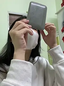 Snapshot of minmin2kk5 chatting on 03-22-25, 01:00 minmin2kk5 online show from 03-22-25, 01:00