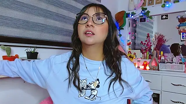 Littlerouse  online show from 01-25-25, 05:18