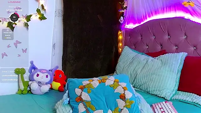 Littlerouse  online show from 03-18-25, 08:03