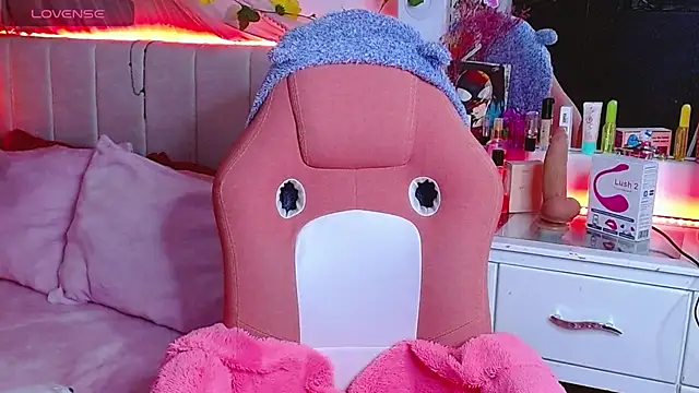 Littlerouse  online show from 10-06-25, 11:13