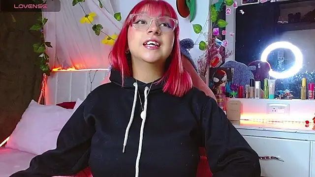 Littlerouse  online show from 10-16-25, 06:36