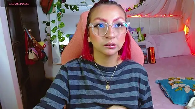 Littlerouse  online show from 02-17-26, 07:49