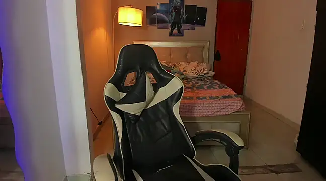 naomi berckley online show from 12-29-24, 05:42