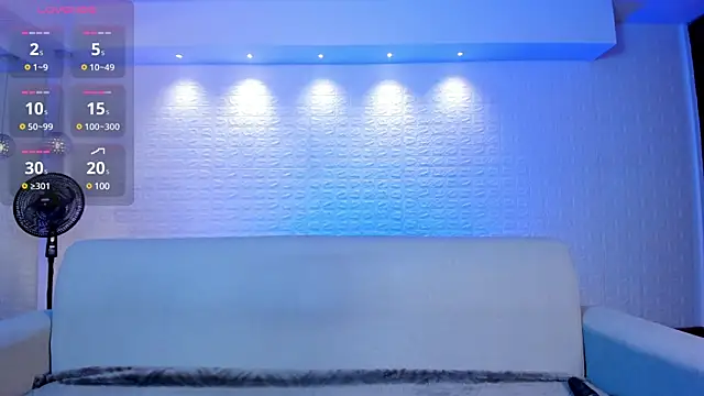 Snapshot of violet_scott chatting on 01-23-25, 10:54 violet scott online show from 01-23-25, 10:54