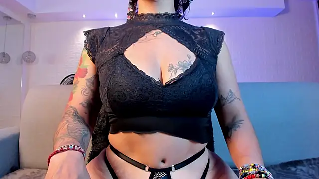 Snapshot of violet_scott chatting on 02-06-25, 05:09 violet scott online show from 02-06-25, 05:09