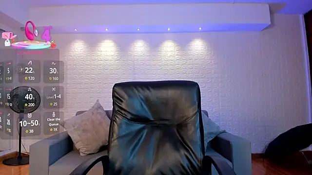 Snapshot of violet_scott chatting on 02-19-25, 10:45 violet scott online show from 02-19-25, 10:45