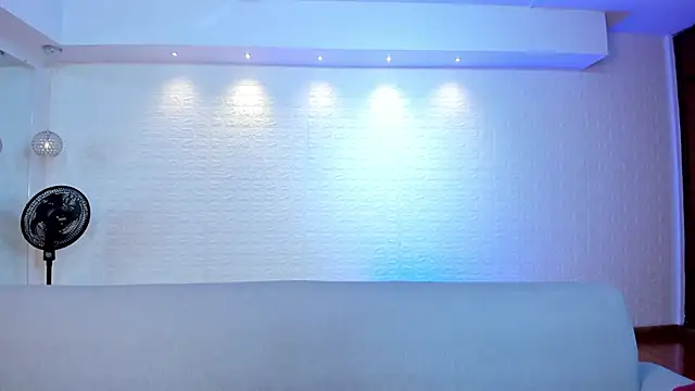 Snapshot of violet_scott chatting on 11-26-25, 10:49 violet scott online show from 11-26-25, 10:49