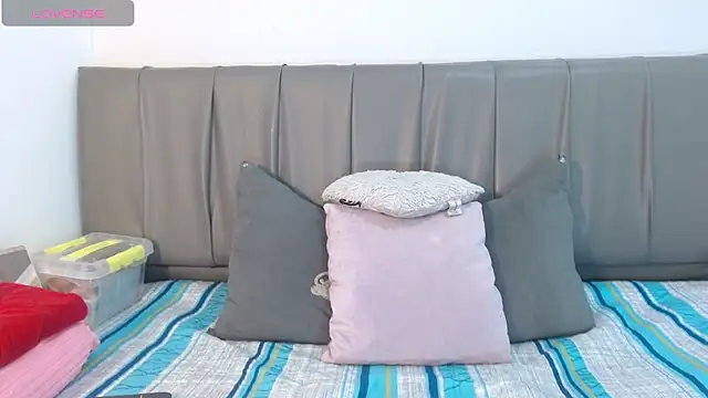 Cherllynn online show from 01-17-25, 04:26