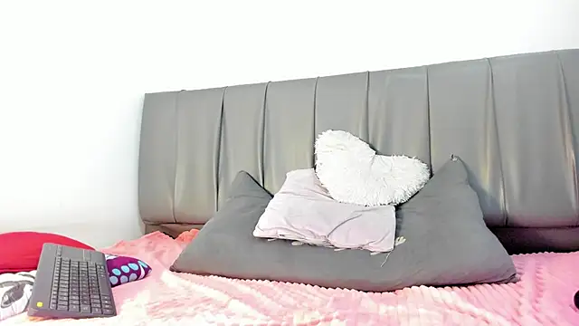 Cherllynn online show from 02-06-25, 04:36