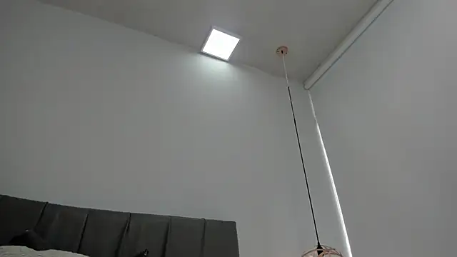 Cherllynn online show from 02-17-25, 04:48