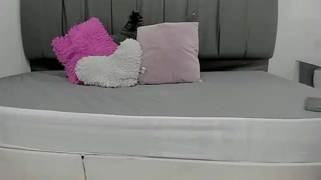 Cherllynn online show from 03-12-25, 03:18