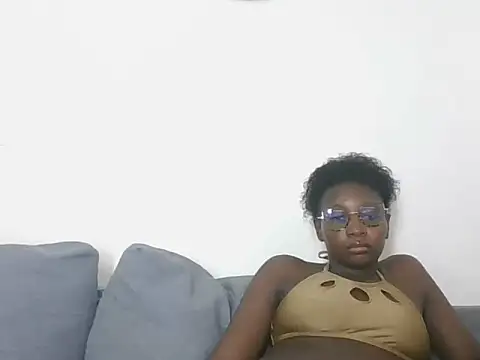 Snapshot of Puliza_wet chatting on 10-06-25, 12:35 Puliza wet online show from 10-06-25, 12:35