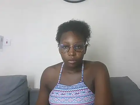 Snapshot of Puliza_wet chatting on 10-16-25, 06:09 Puliza wet online show from 10-16-25, 06:09