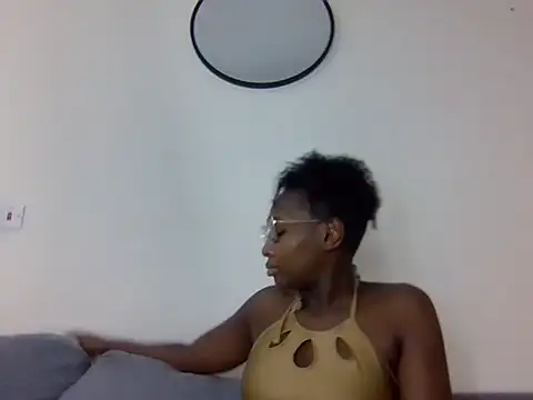 Snapshot of Puliza_wet chatting on 10-21-25, 07:25 Puliza wet online show from 10-21-25, 07:25