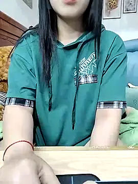 cream1299 online show from 02-21-25, 12:49