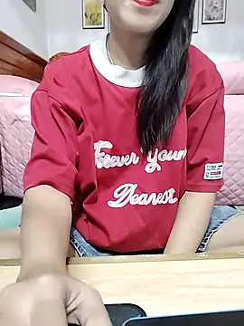 cream1299 online show from 09-25-25, 04:27