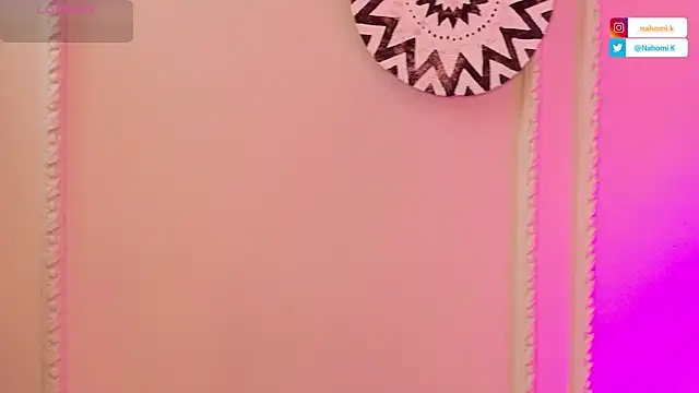 Nahomi King online show from 12-16-25, 01:05